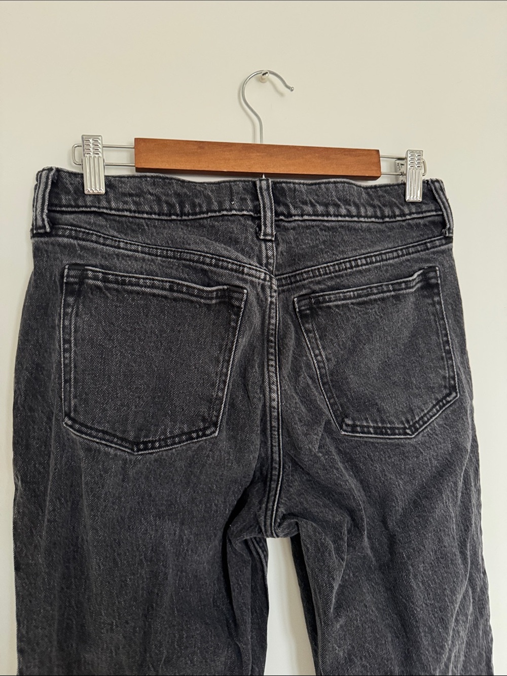Abercrombie & Fitch Women's Black Straight-Leg Jeans - Picture 8 of 10